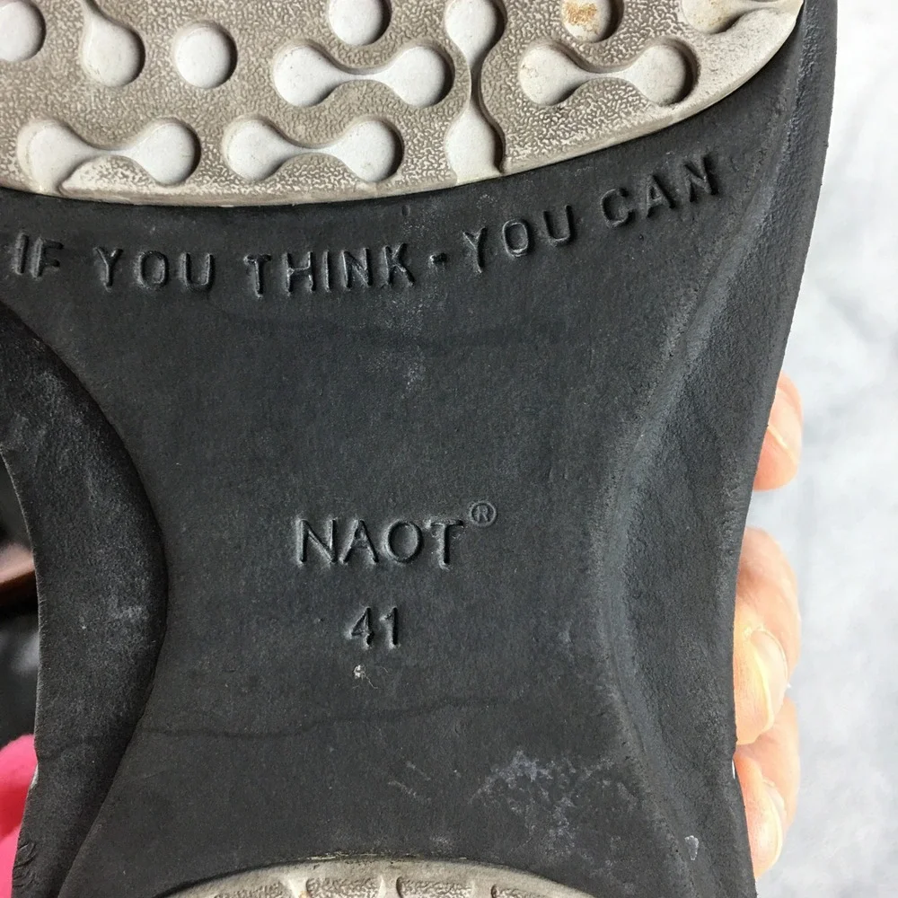 Naot Apollo Women 41 L10 Black Silver Metallic Leather Strappy Sport‎ Sandals
